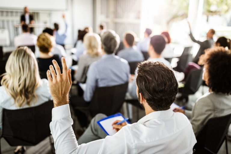 Quel est l’impact de l’IA dans les programmes de formation et dans la création de nouveaux métiers ?