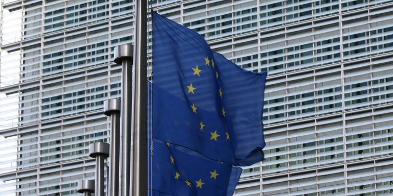 Renforcement d’une IA sûre et digne de confiance au sein de l’UE : la Commission annonce la création du Bureau de l’IA